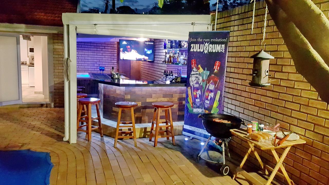 Chopper Corner Bed & Breakfast La Lucia Екстериор снимка